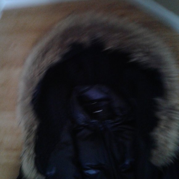 Rudsak woman winter coat size m/lg reall fur , new ,  leather belt, dark  blue - Picture 4 of 11
